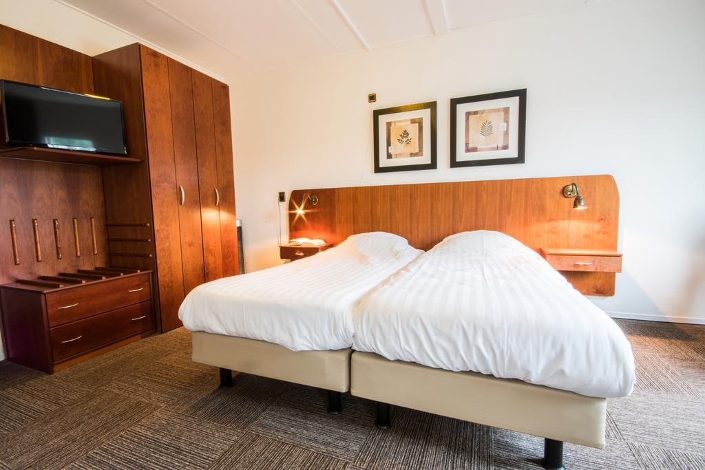 De Stobbe Hotel & Suites Ruinen Extérieur photo